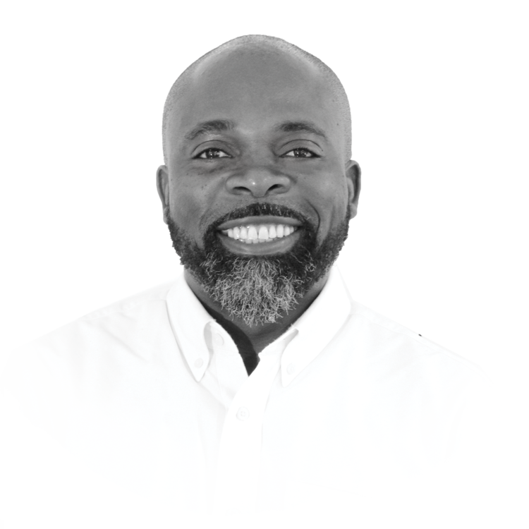 Abiola_Headshot_Transparent+BG.png