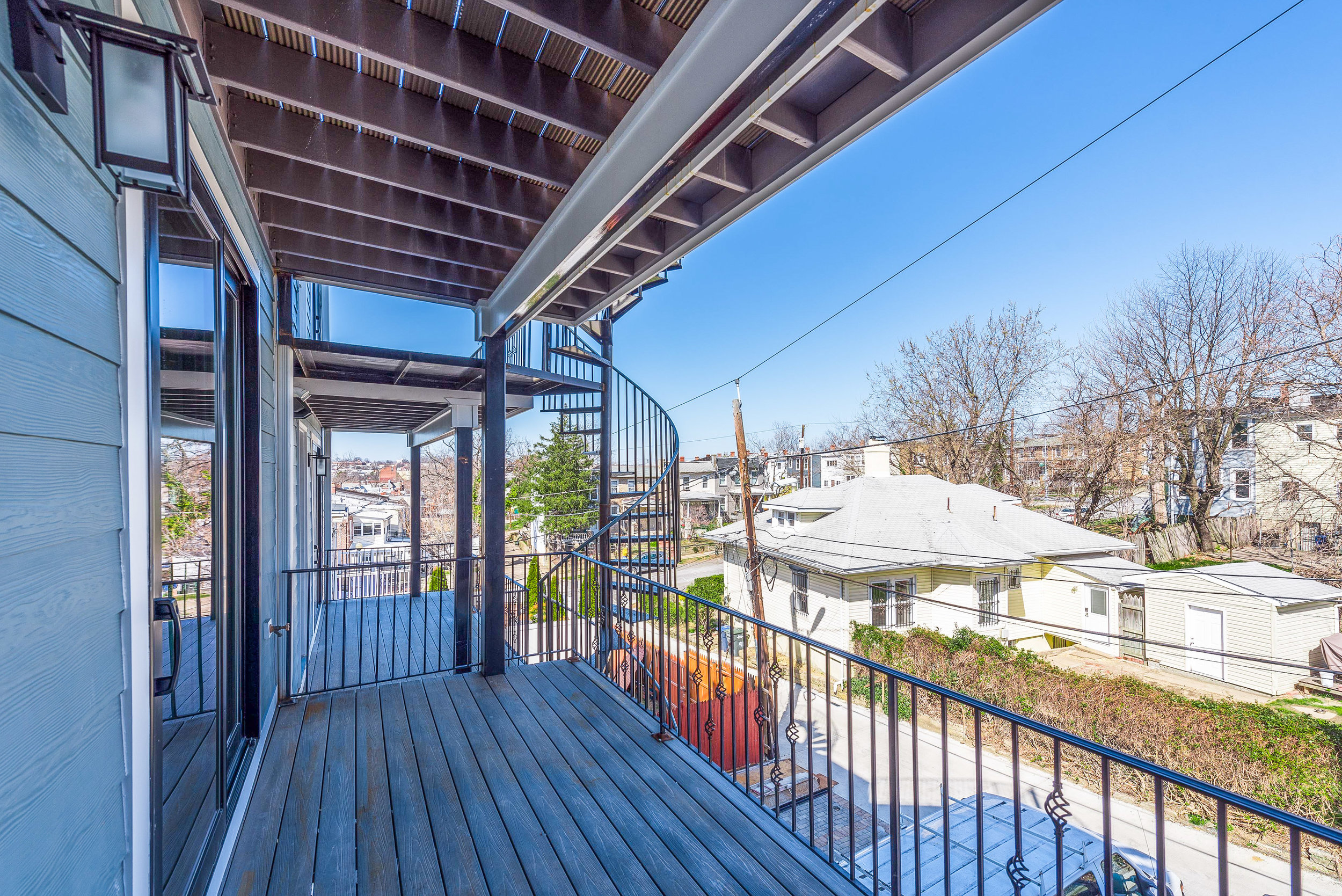 F Balcony-2.jpg