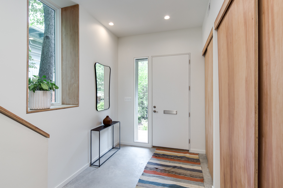 025 Foyer.jpg