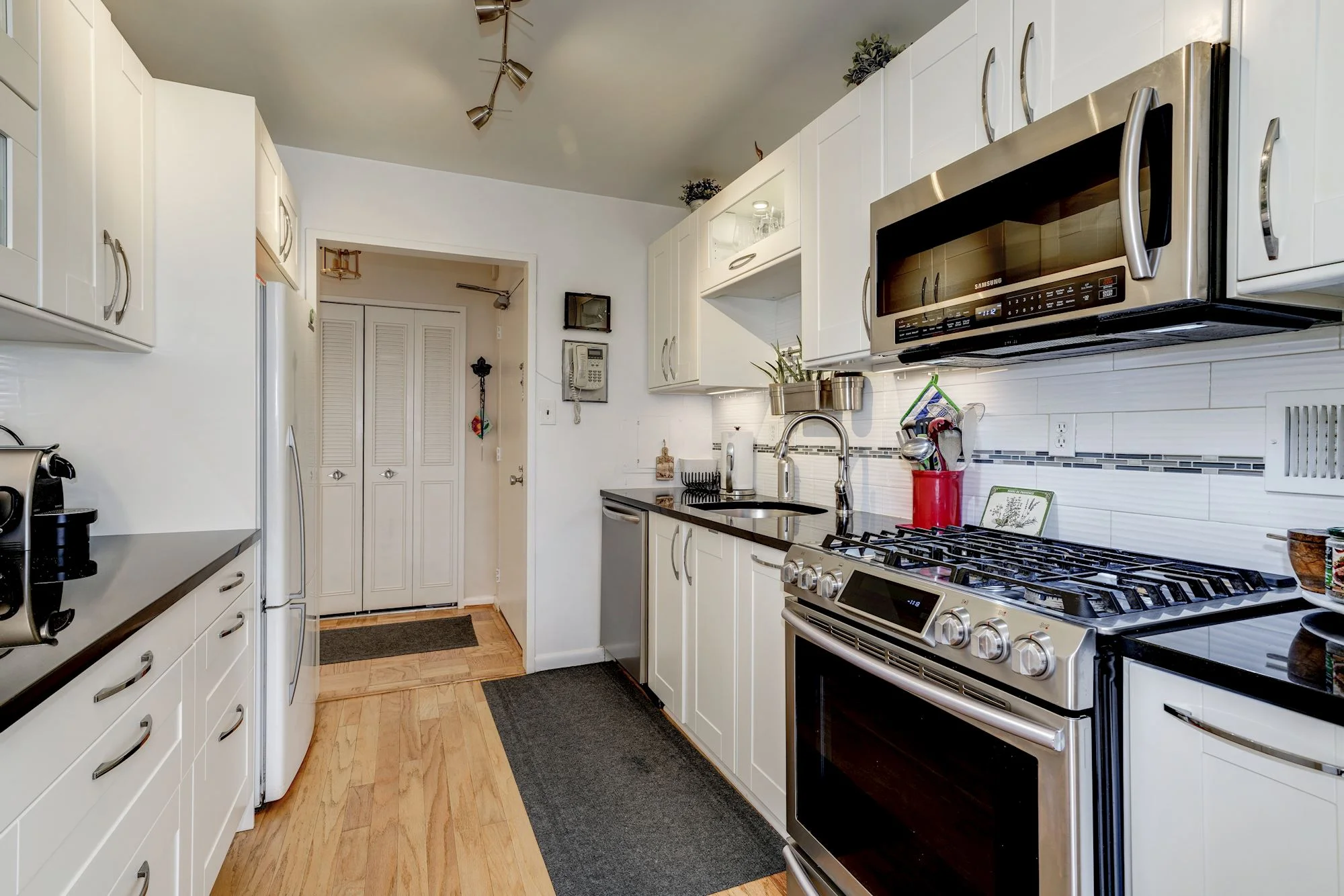 022_2939_VAN_NESS_STREET_NW__321_254515_408173.jpg