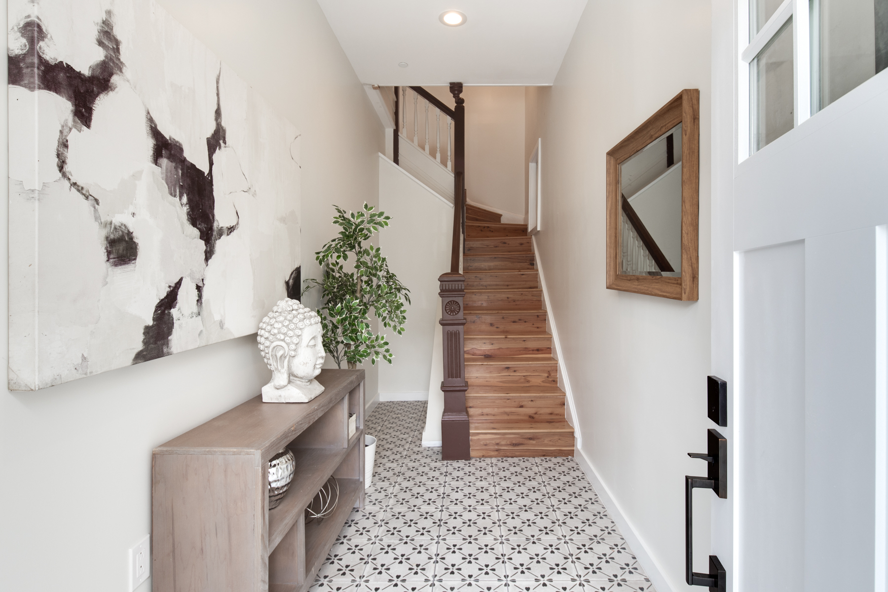 004 Foyer.jpg