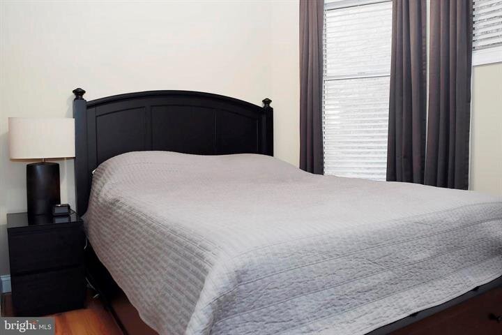 1827 1st Street_4.jpg