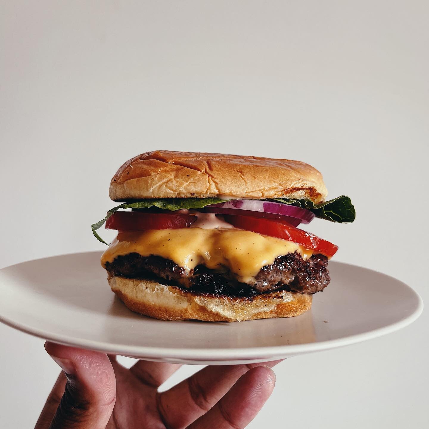 just a burger appreciation post lol...loving the tacos in mexico but missing a good ole burger and i realized i never shared the copy cat shake shack burger. even tho mdw has passed it&rsquo;s still primetime grilling season! full recipe is on the bl