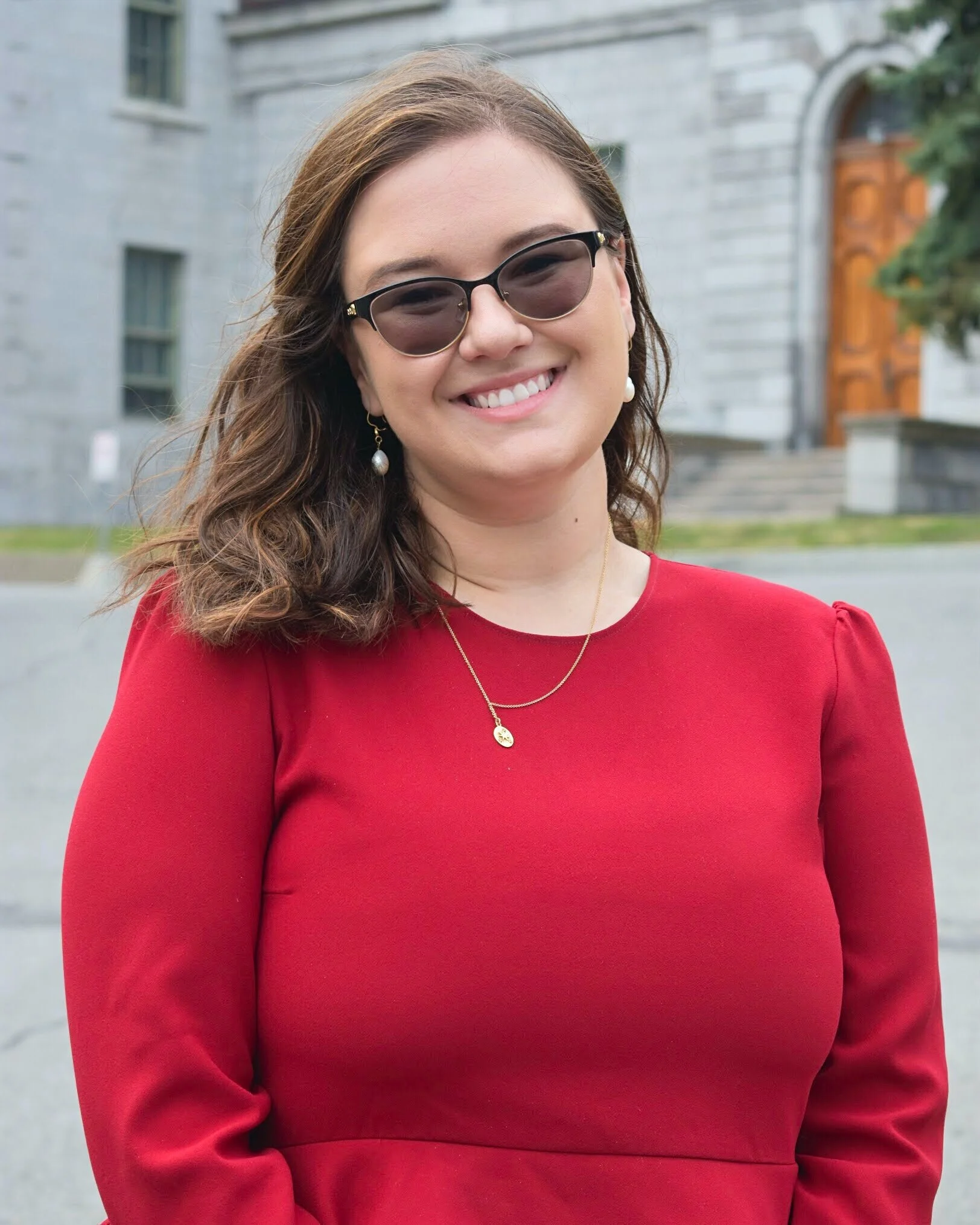 VP External – Cate Steblaj Hi everyone! My name is Cate and I am beyond excited to serve as your VP External for the 2019-2020 academic year. I am a third year student pursuing a Joint Honours in Political Science and Gender, Sexuality, Feminist, and Social Justice Studies. From this, my research primarily focuses on the role of women in politics and female political representation in media. Outside of class, you can find me rewatching the Good Place on a loop and trying to find a samosa on campus now that Leacock is under construction. This year, I am hoping to increase communication so I can best reflect your needs as Poli Sci students, so please don’t hesitate to reach out! My email is external@mcgillpssa.com so please feel free to contact me about your concerns or just to help me find out where the samosas actually are on campus.