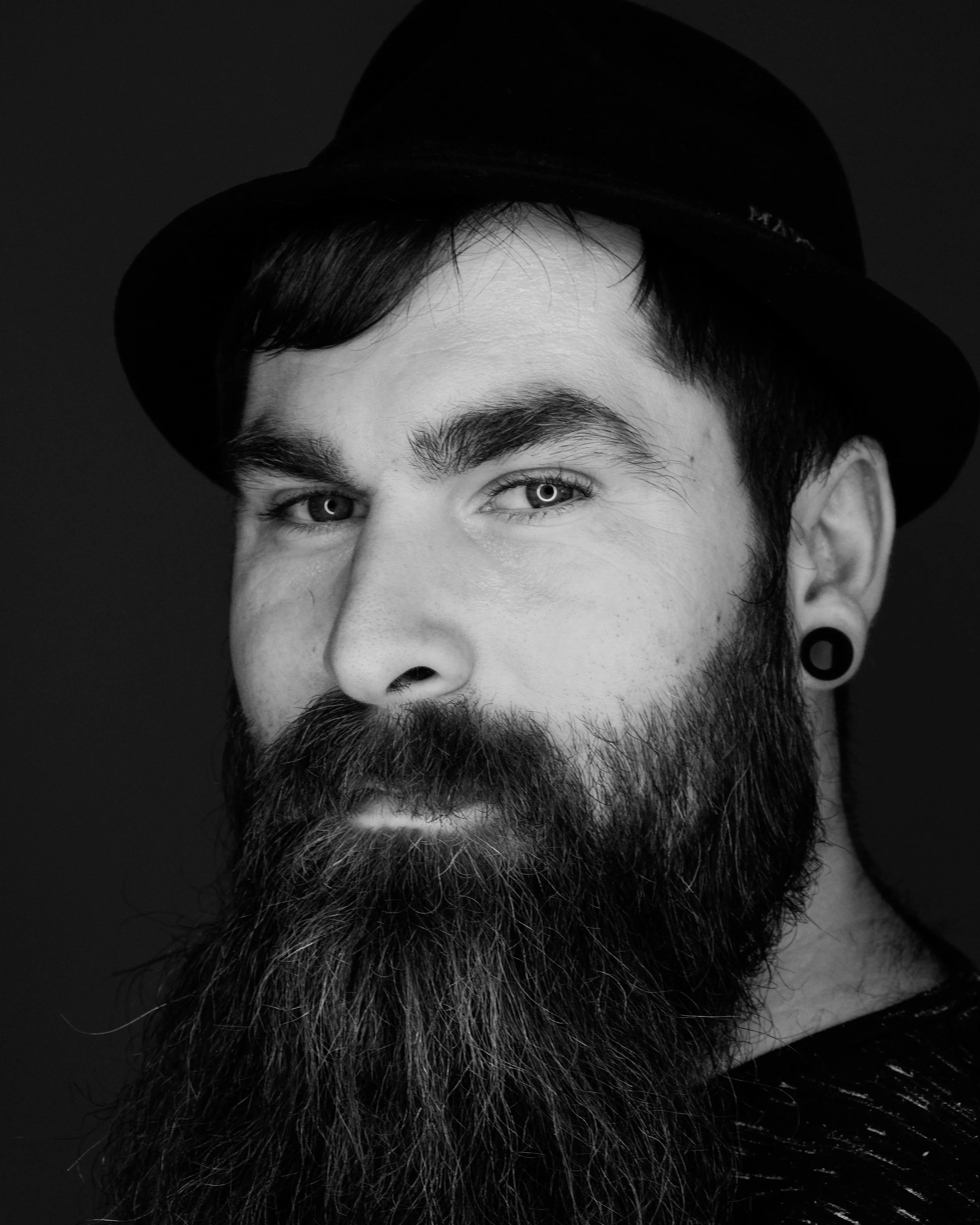 Künstlerportrait SOK.jpg