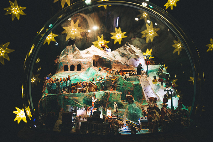 Little-Dreams-of-Switzerland-snowglobe.jpg