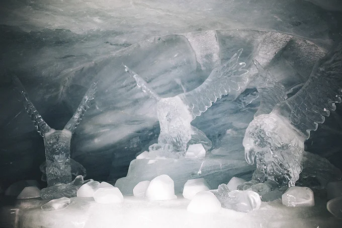 Swiss-ice-sculptures.jpg