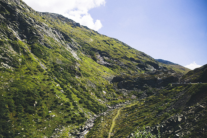 Switzerland-Mountain-Range.jpg