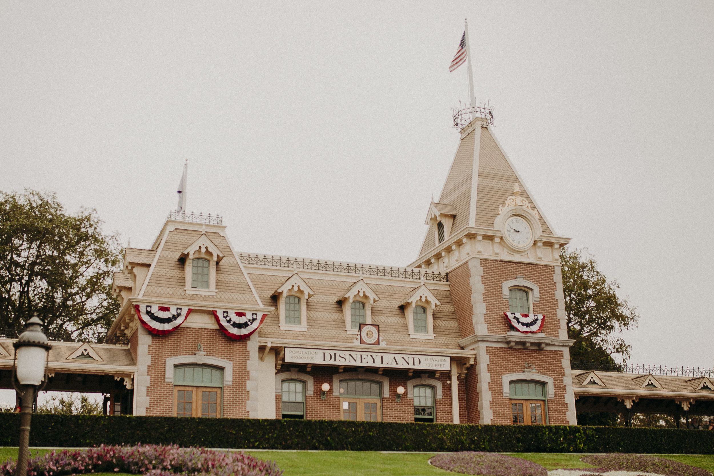 Disneyland-Travel-Diary-13.jpg