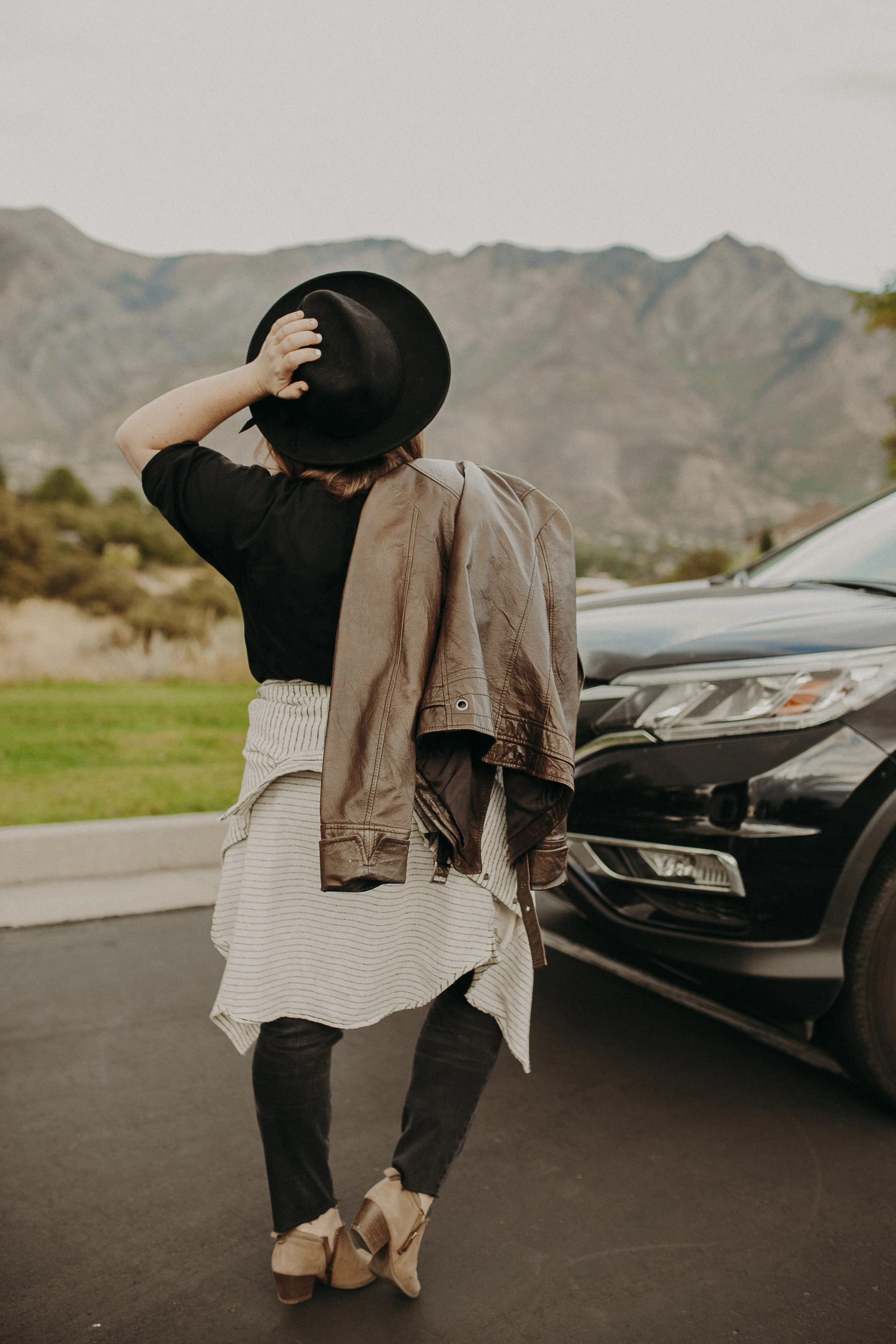  Tip 3 - Dress For All Seasons  I've learned this lesson time and time again, and I think It's finally sunk in. You never know what the weather is going to be like when traveling, even if you've done your share of research before departing. It's impo