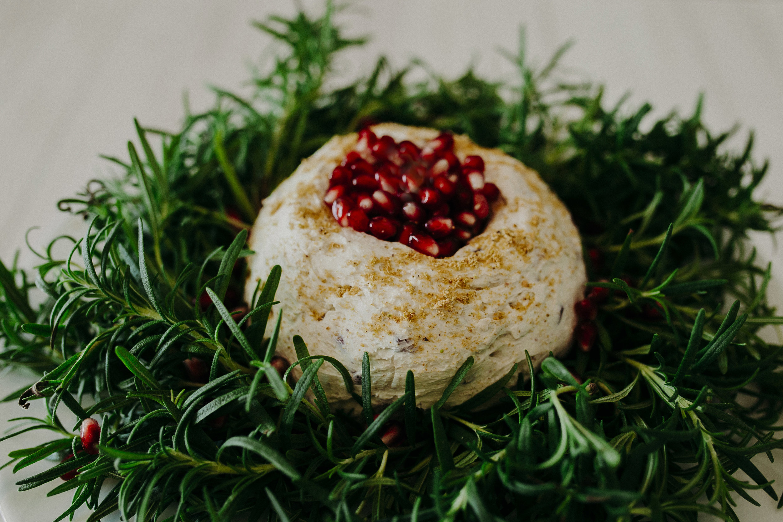Salemville-Cheese-Holiday-Cheeseball-Recipe-Pomegranate-8.jpg