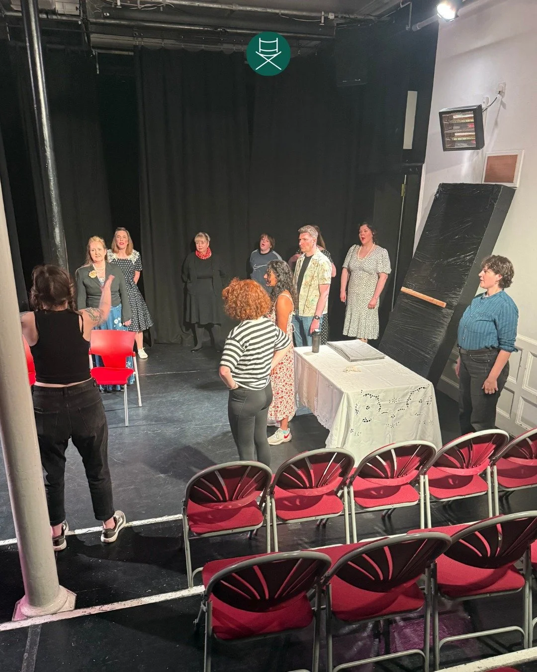 A little throwback to our last Intermediate class getting into gear before their show at the theatre. 

What a brilliant group, so many of them are now in our Advanced class, already deep in rehearsals for their next big performance!

🎭 We&rsquo;ve 