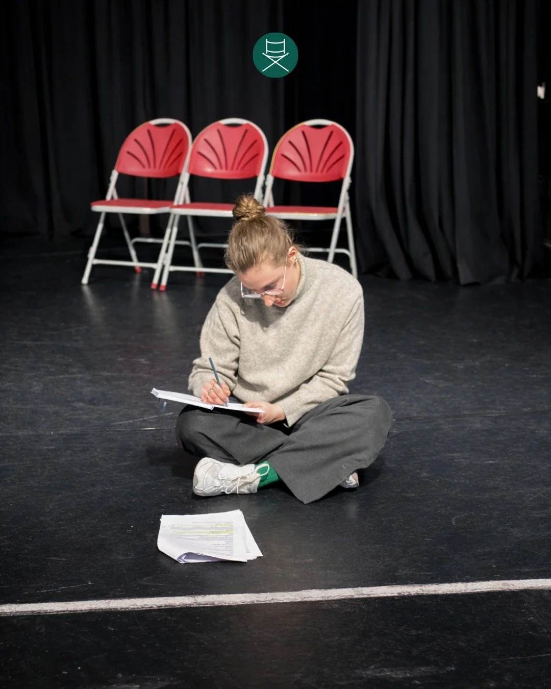 Not every acting moment is on stage.

Sometimes it looks like this, sitting on the floor, going over lines, making notes, finding the truth in every word.

The work behind the scenes is very important!

#ActingOutDramaSchool #ActorLife #BehindTheScen