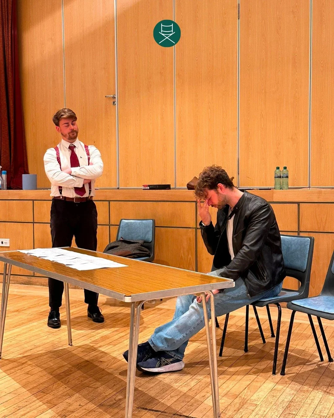 Another look into our recent classes 🎭

A lot of work, a lot of progress and a really good group in the room!

If you are ready to step into it and see what you can do, our courses are open now. Check the link in our bio! :)

#ActingOutDramaSchool #