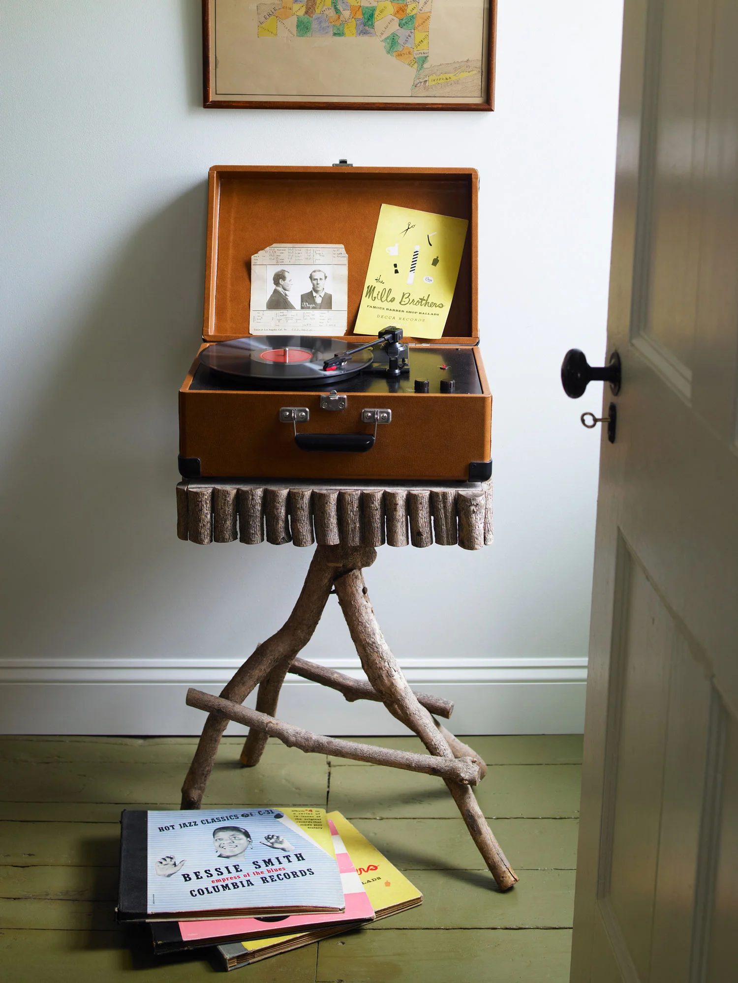 smithy_recordplayer_403_web.jpg