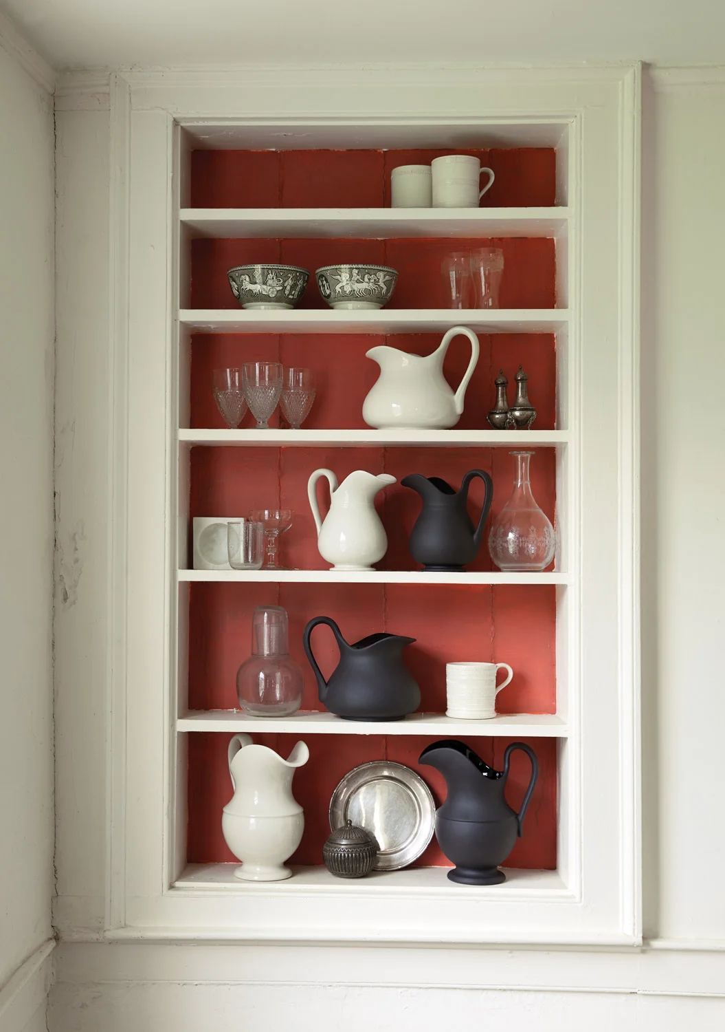 SM_black_aviary_pitchers_0064_EDIT.jpg