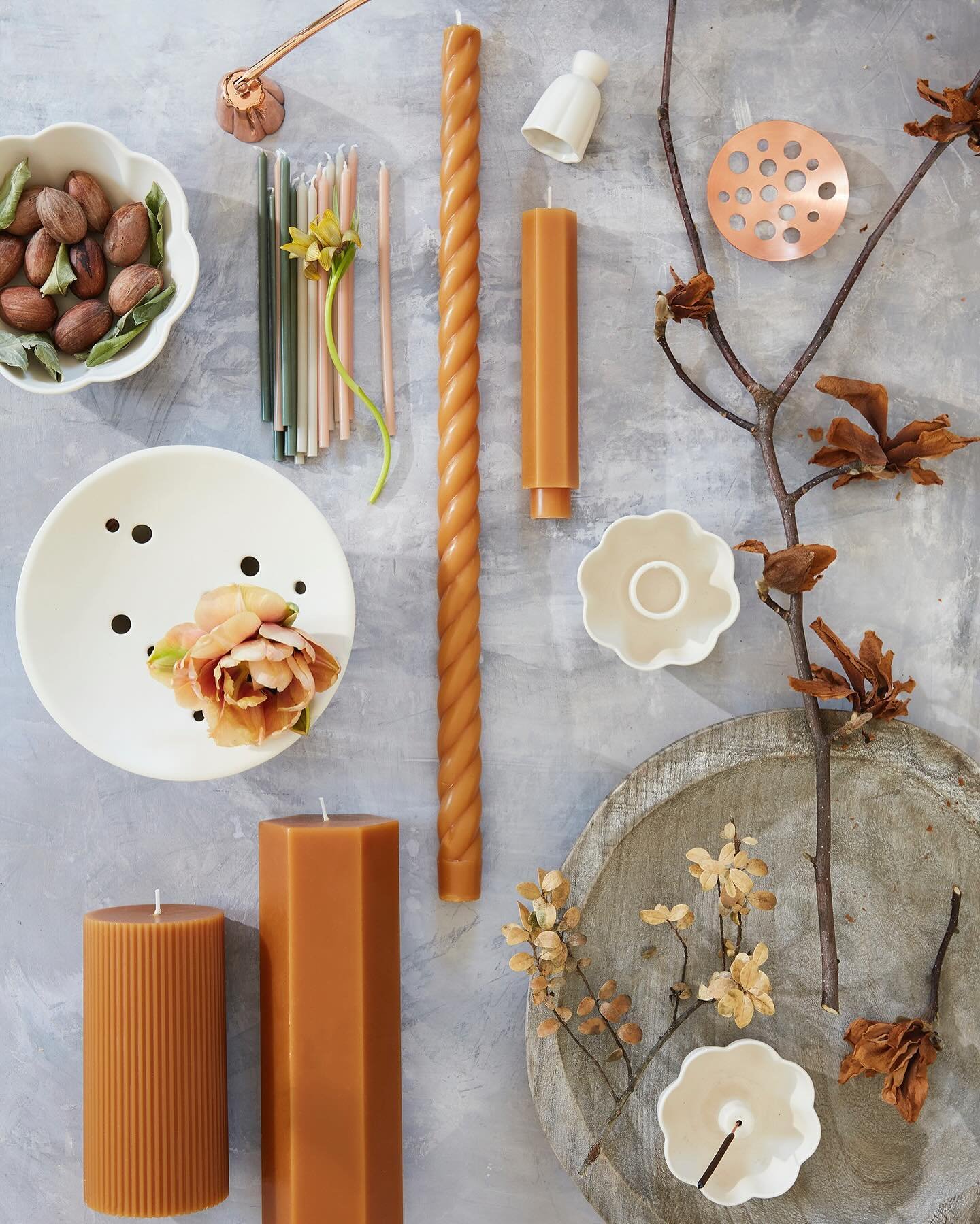 SHOPPE PREVIEW: SS24 inspired collections from @thefloralsociety @scarletteateliers @taschen @sibiliabuenosaires will be waiting for you @shoppeobject &hellip;. 
SKYLIGHT AT ESSEX CROSSING LOCATION
Show starts tomorrow! Come say hello! 🩵🩵🩵