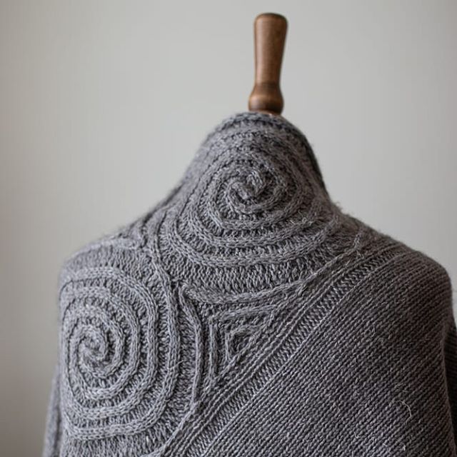 Today I'm re-releasing my Newgrange shawl pattern as a single-pattern download. Newgrange was originally published in Stolen Stitches' Echoes of Heather and Stone (2018). This modularly-constructed triangular shawl makes use of cables, slipped stitch