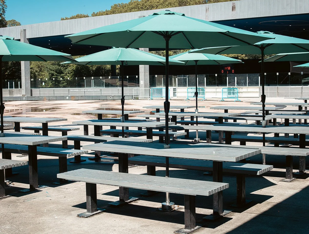 outdoor seating at prospect park lefrak splashpad cafe and bar family friendly restaurant