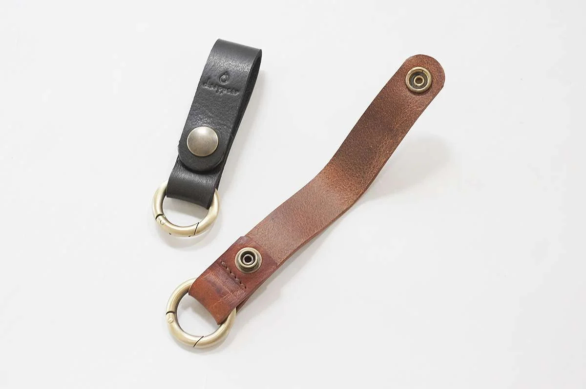Disappear Keyrings Black Brown Open