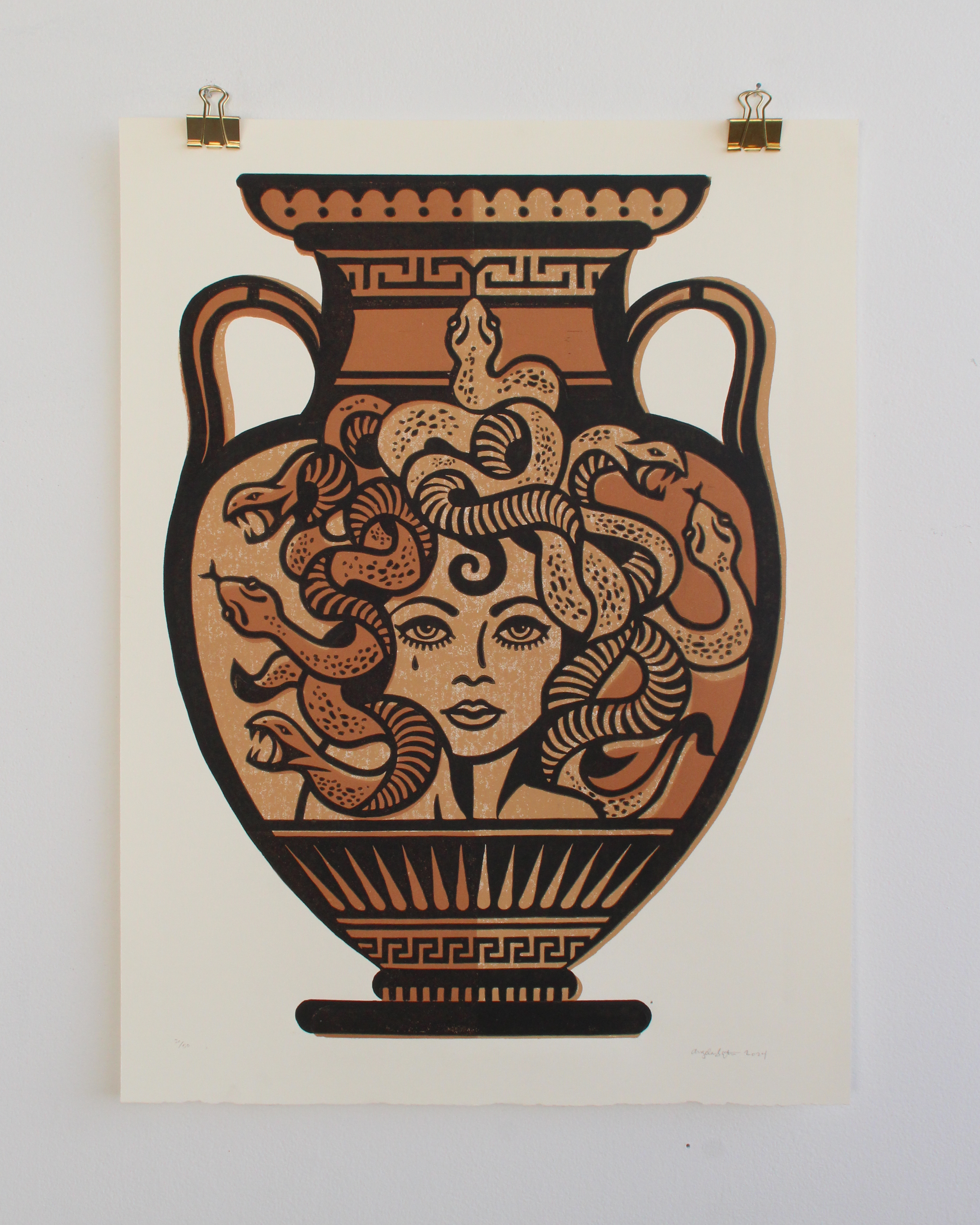 MEDUSA – Brown, 20/50