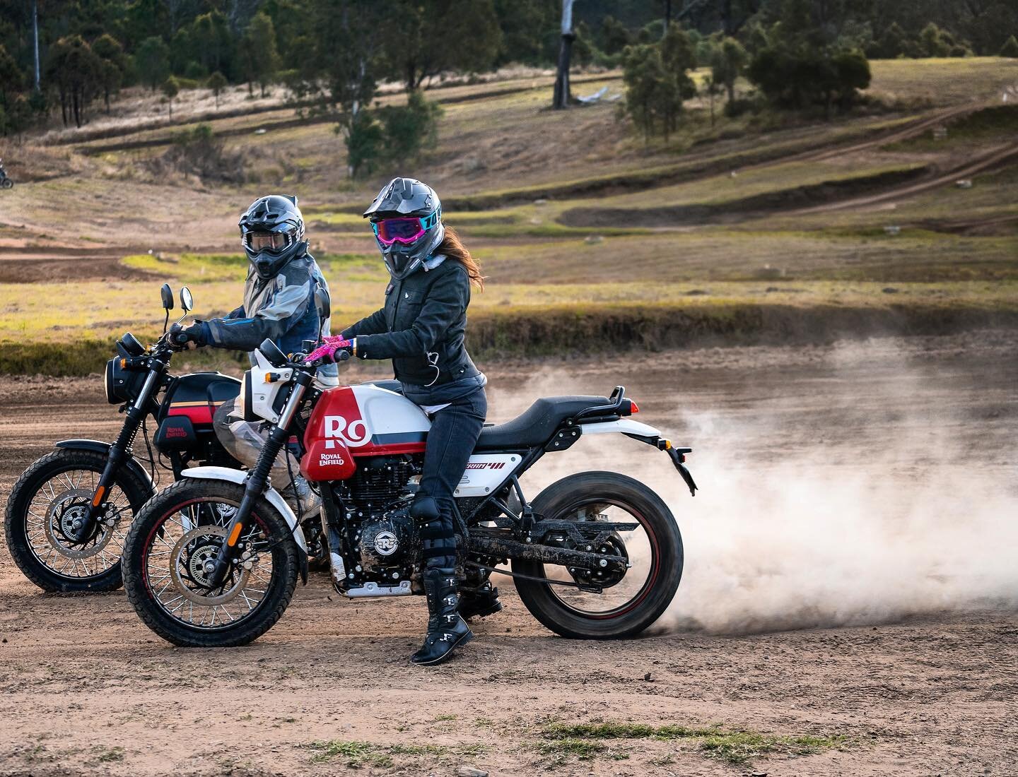 Therapy 🧠

Sorry dad @m_o_n_o_mal 

Snapped @ninefivers with my partner in crime #phil @justbikes.com.au @royalenfield_aus_nz 

#scram411 #motodoll #throwingdirt