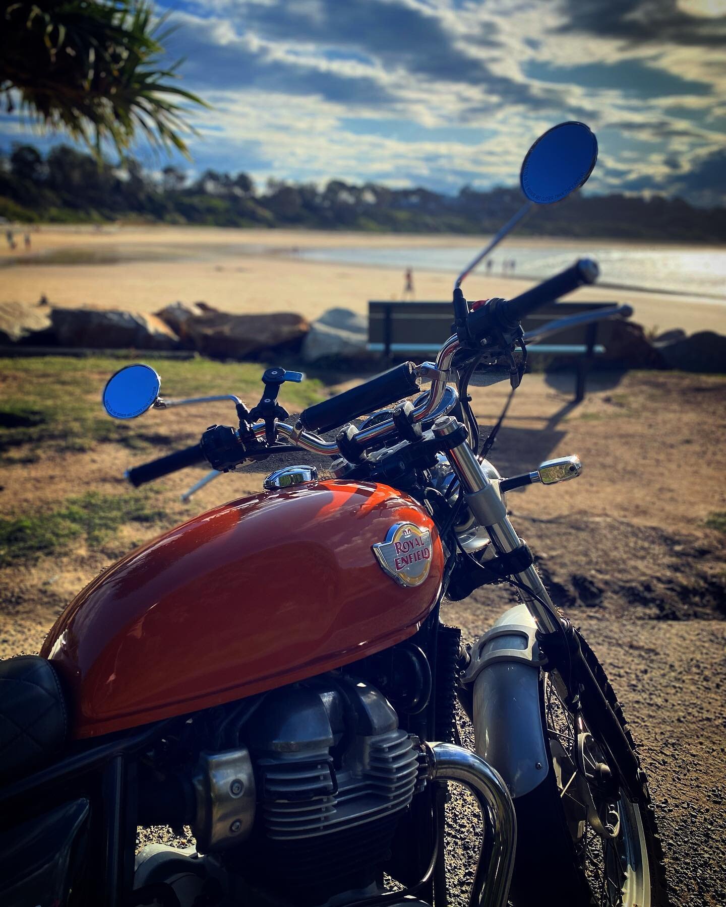 Home 🧡

#motodoll #royalenfield #interceptor650 #wheelsandwaves