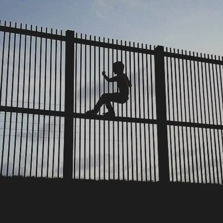 450px-Borderwallbrownsvile.jpg