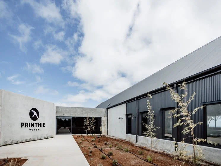Printhie Wines - a test run of their new tasting room and restaurant... well worth it!