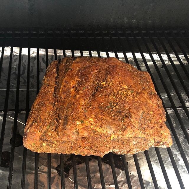 On the @traegergrills this morning trying out a new beef rub on some prime rib!
.
.
.
.
.

#getsassy #Sassyqbbq #bbqlife #bbq #bbqlover  #florida #tampa #tampafoodies #tampabbq #wings #gulfcoastliving &nbsp;#Publix #Traegergrills #traegernation&nbsp;