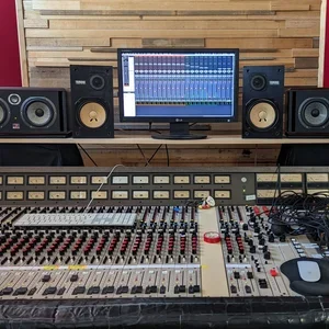 recording MCI analogue vintage console