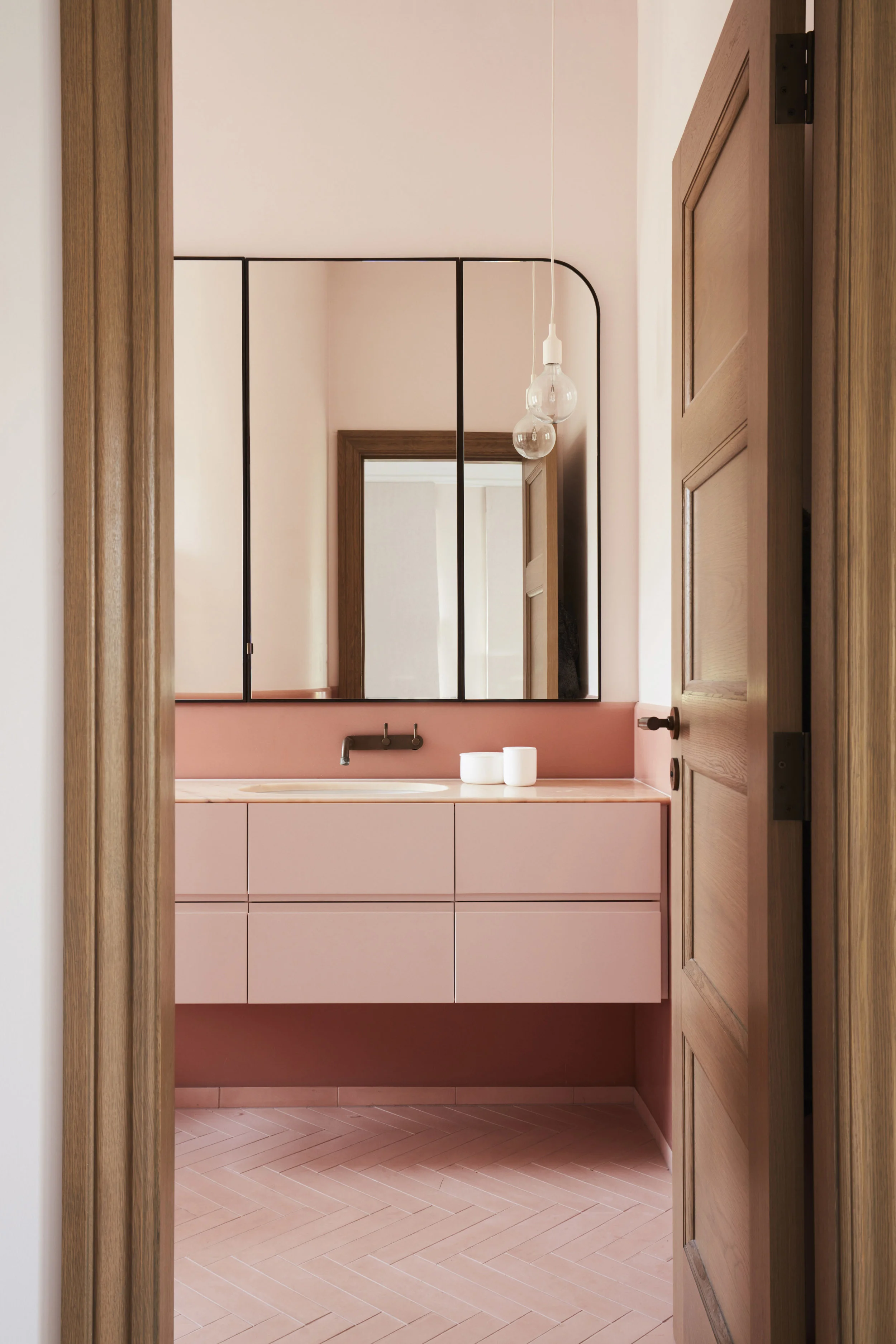 Dulux Colour Awards 2019 - Residential Interior. Peppertree House by Alwill Interiors . Photo - Prue Ruscoe.