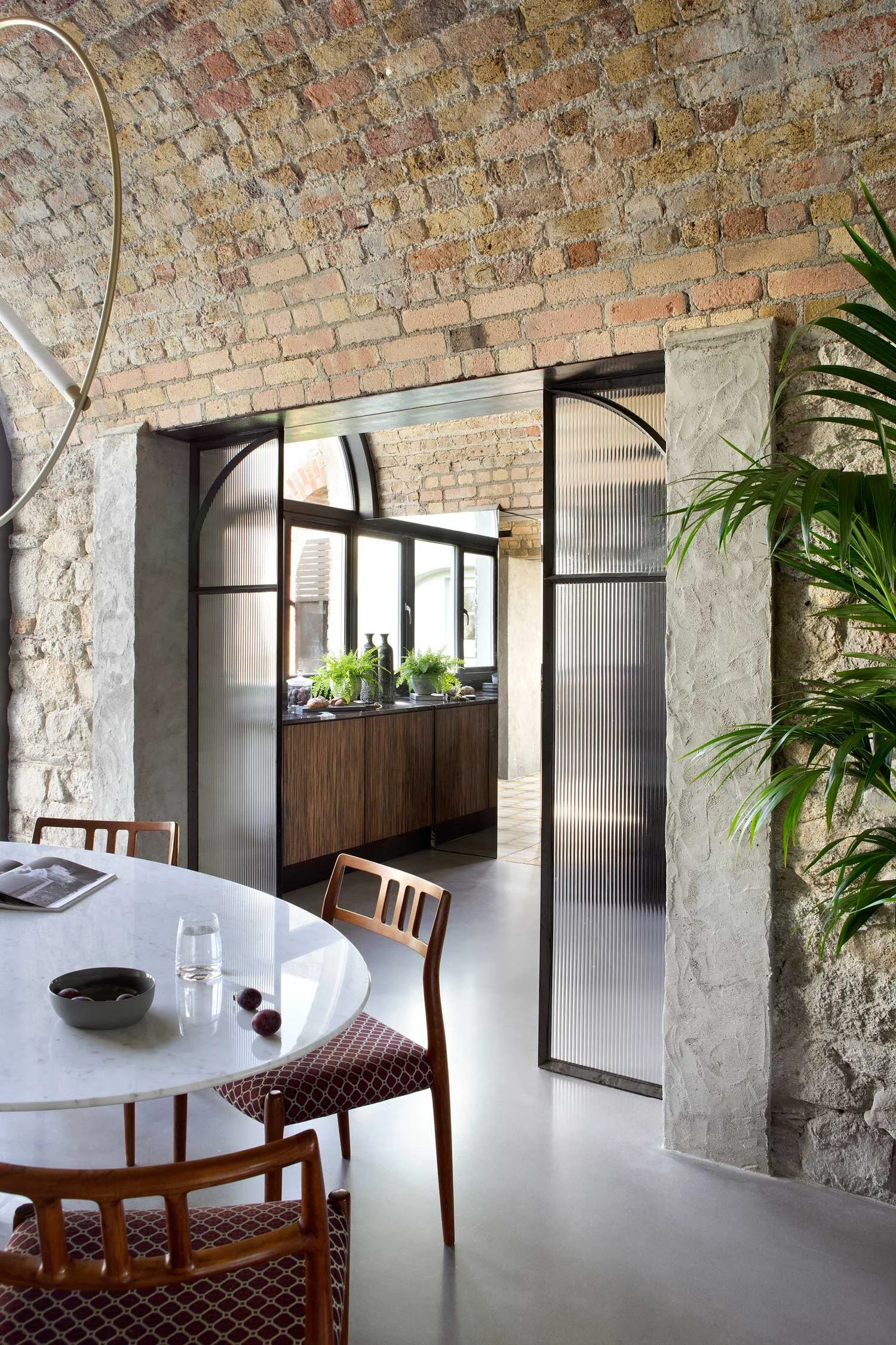 Bolton-Coach-House-Dublin-by-Kingston-Lafferty-Design-Yellowtrace-03.jpg