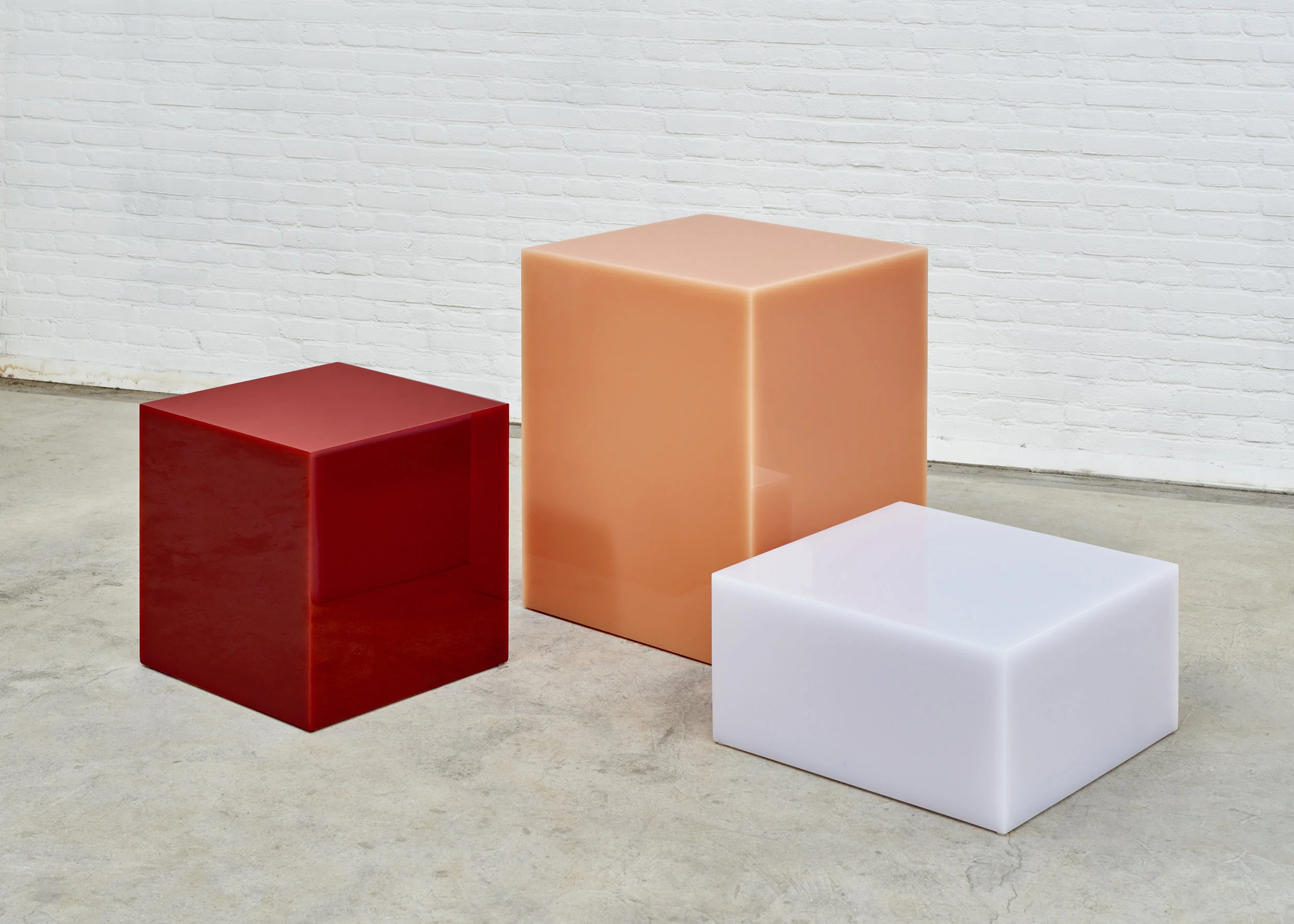 CANDY CUBES | Seemingly solid objects with a magical glowing edge. Photo - Jeroen Verrecht .