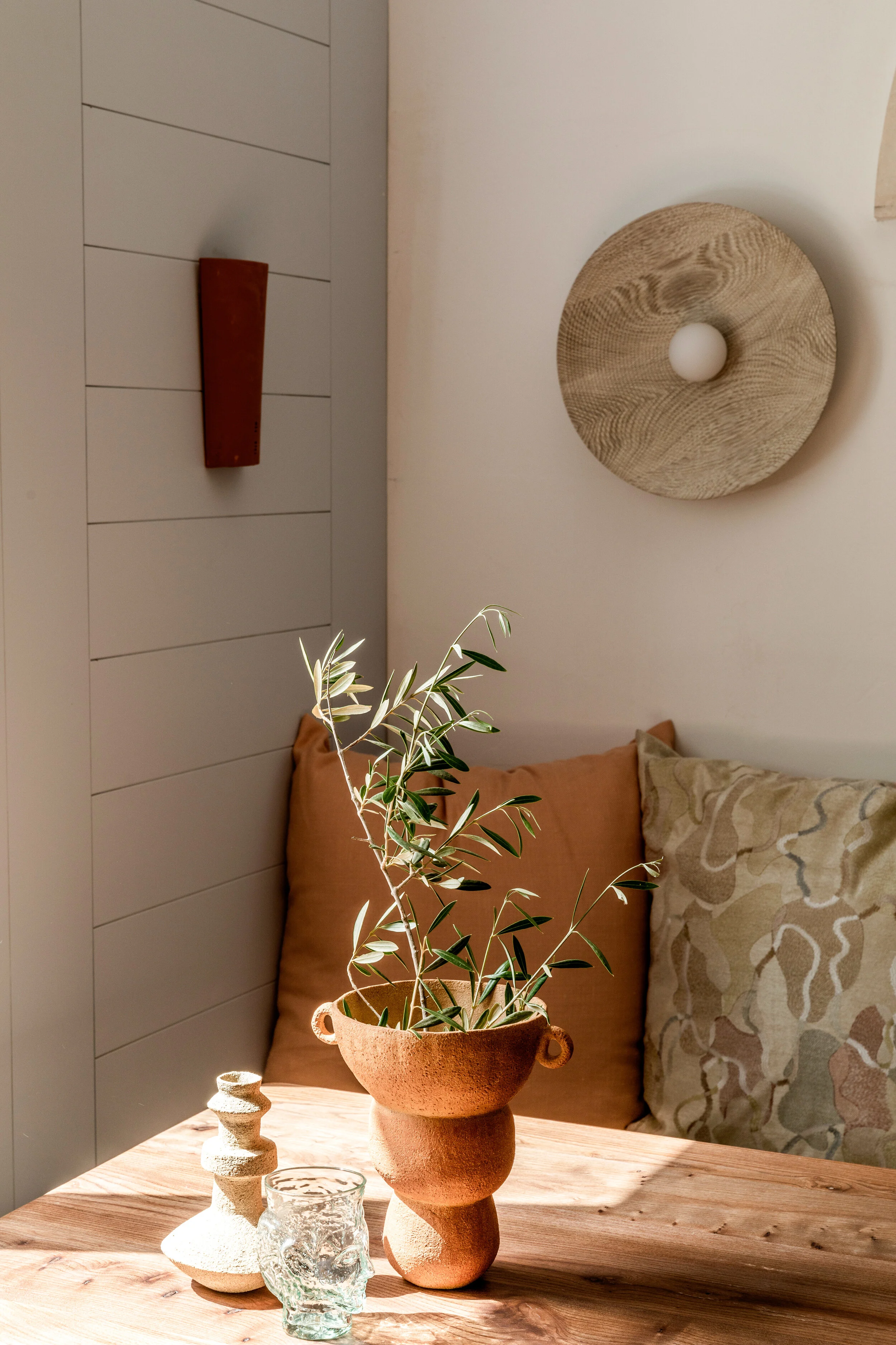 The hotel brings together art and sculpture, with touches throughout all the interior spaces.