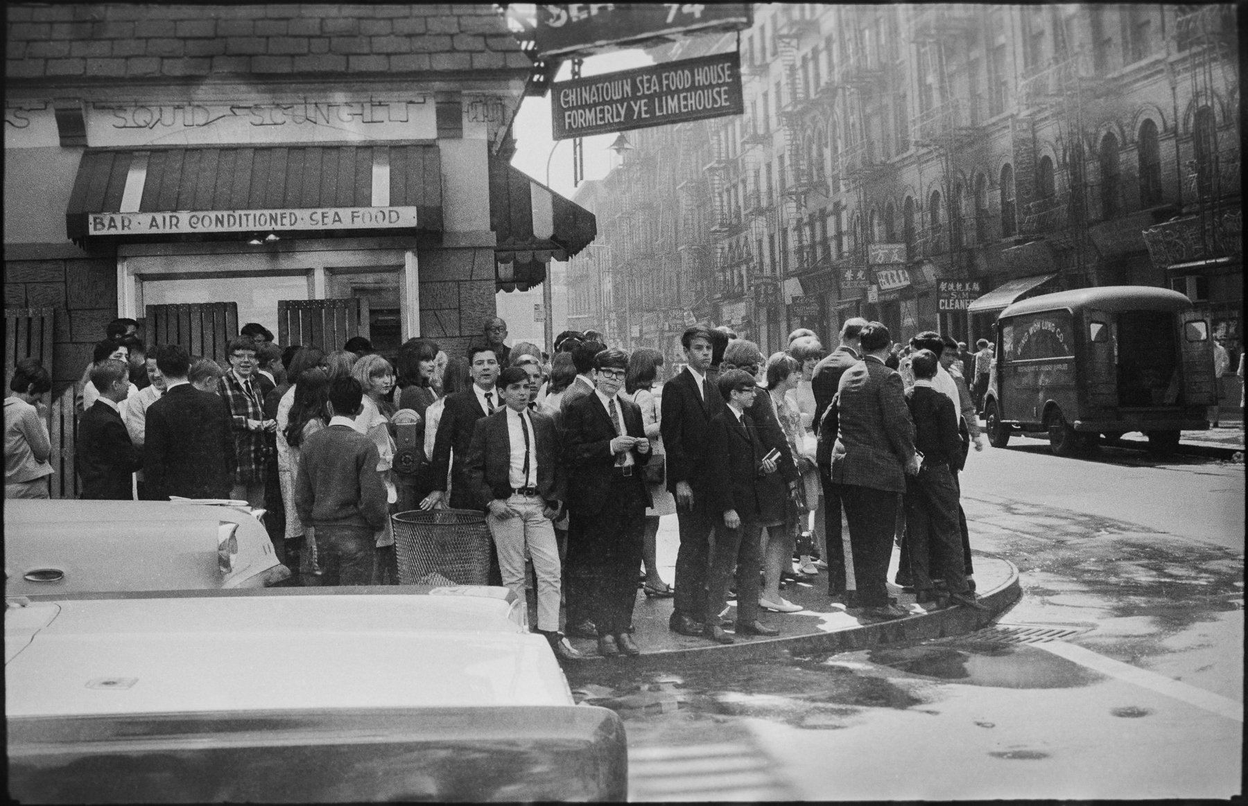 The corner of Mott and Bayard streets about a block from the temple. Image #12