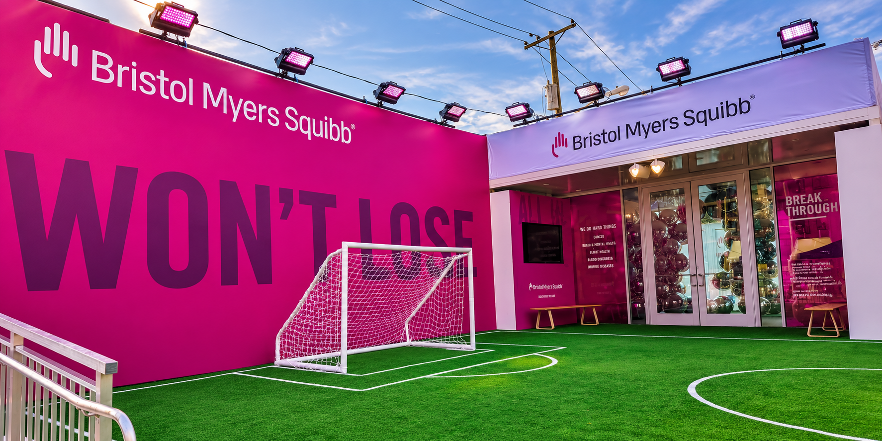 Live Sports Fan Experiences: Producing Festivals, Watch Parties, Athlete Moments, and Sponsor Activations