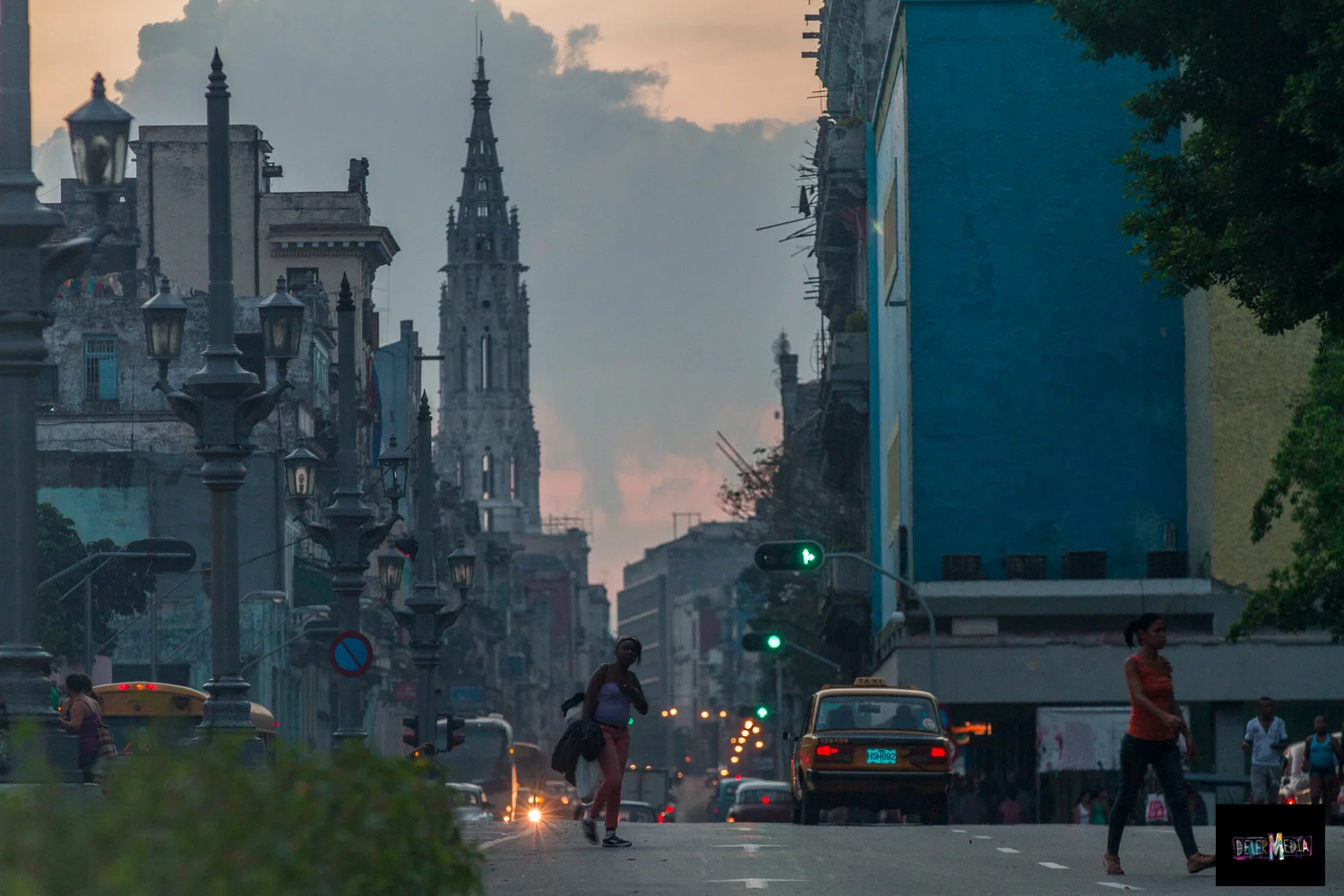 BUSYCUBAN.STREET.jpg