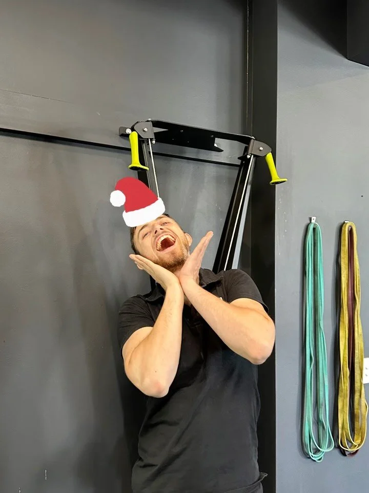 May your Christmas be merry and your squats deep! 🎄🤶

-Yours BHC Team ❤️