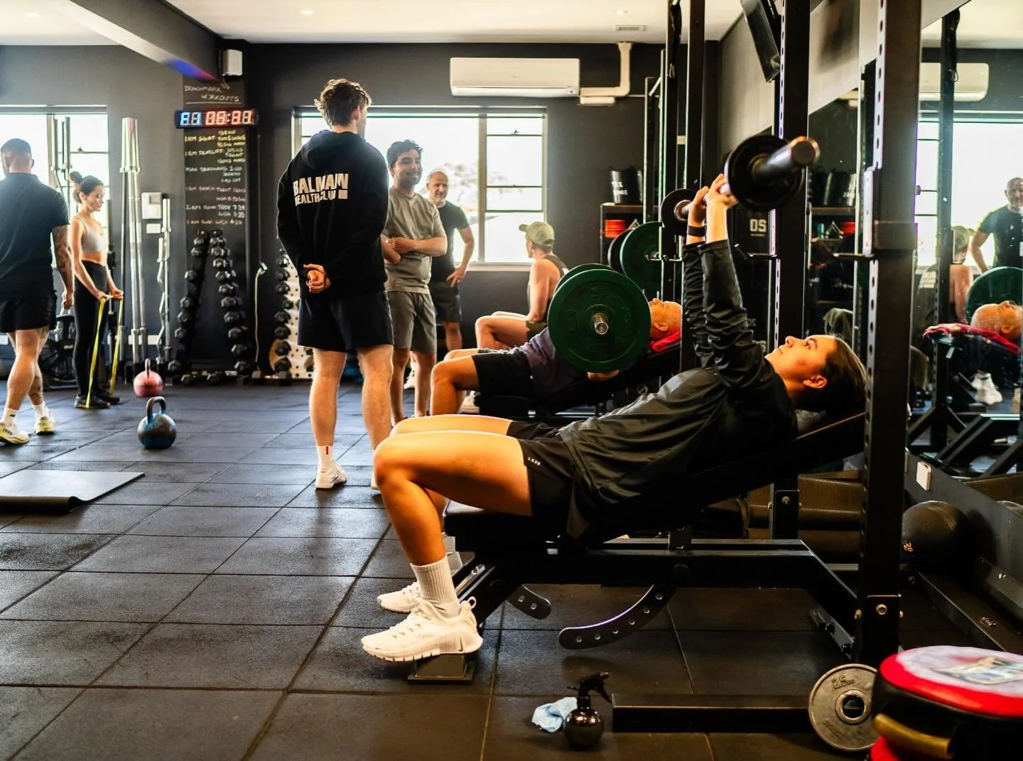 And we are so back. Last 2 weeks were great to recharge and spend some time with family &amp; friends but it&rsquo;s time to lock in for our upcoming 8 Week Strength Challenge 🔜💪👀
.
.
.
#grouptraining #innerwestsydney #trainingrozelle #sydney #fit