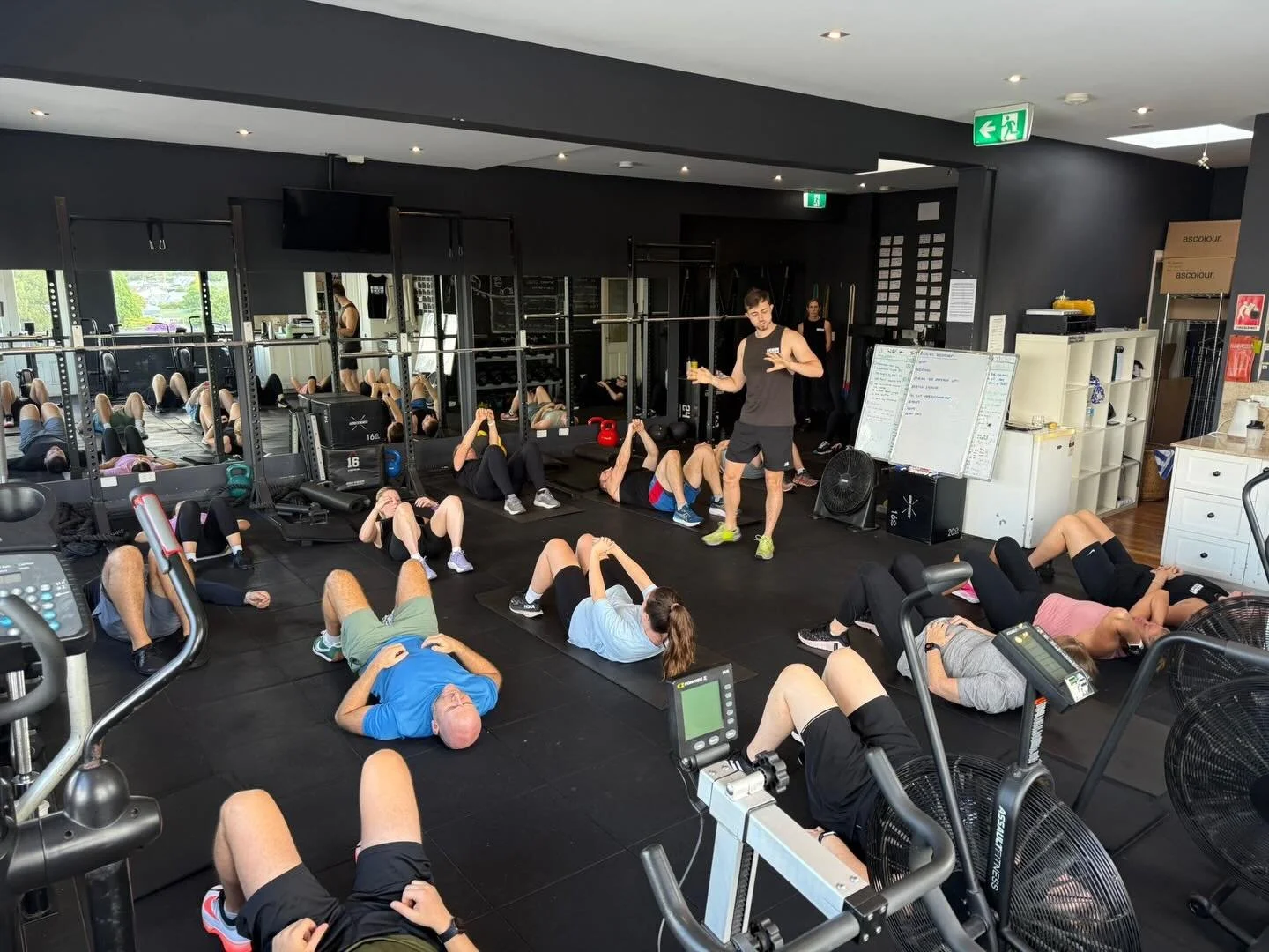 Such a great turnout this morning one of many educational workshops we run monthly for our members. 

This time it was about Lift Safer &amp; Stronger Workshop focusing on technique, bracing, and building confidence under the bar with trainer @rochfo
