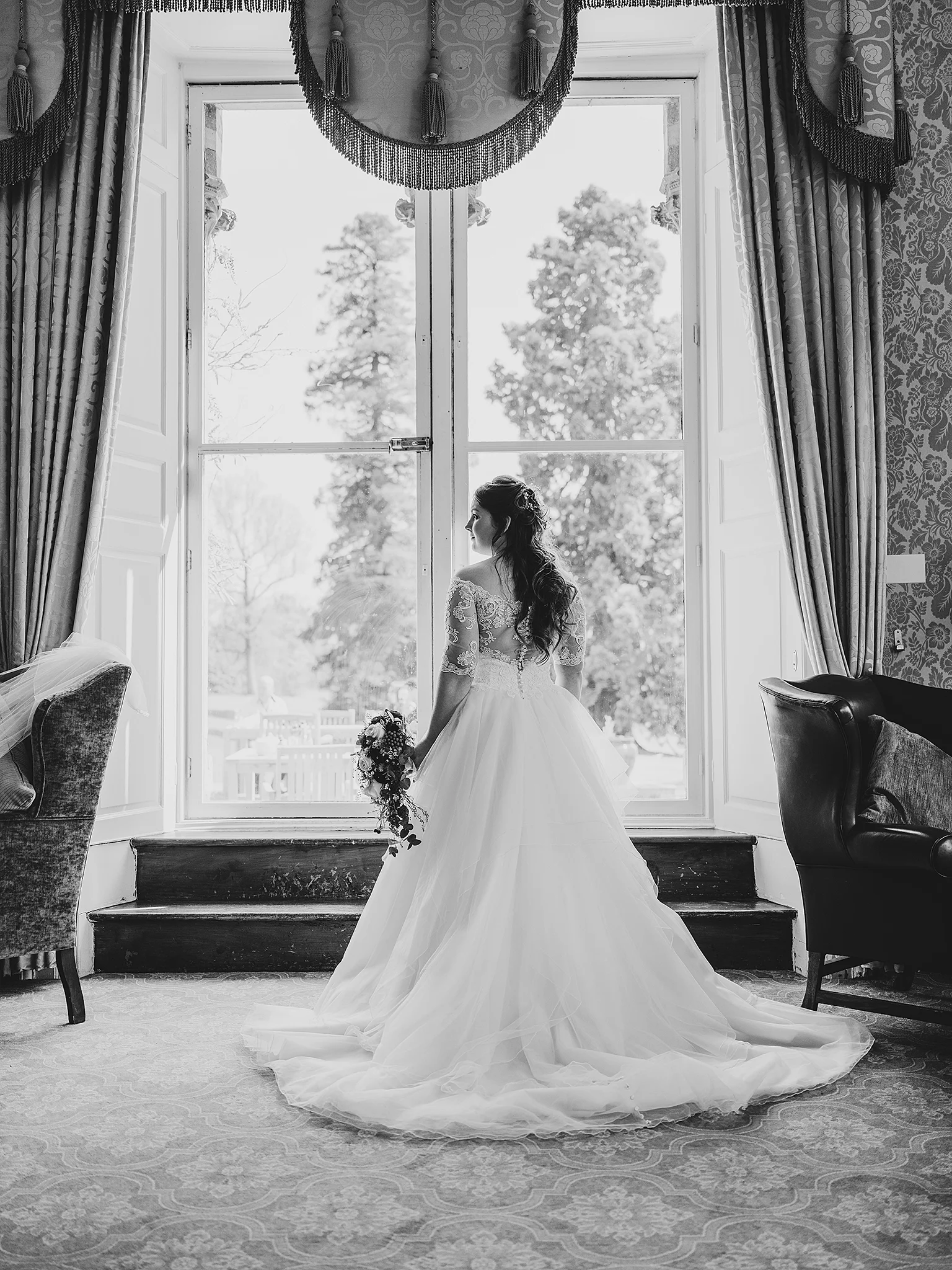 MeganandByronmonochrome-500.jpg
