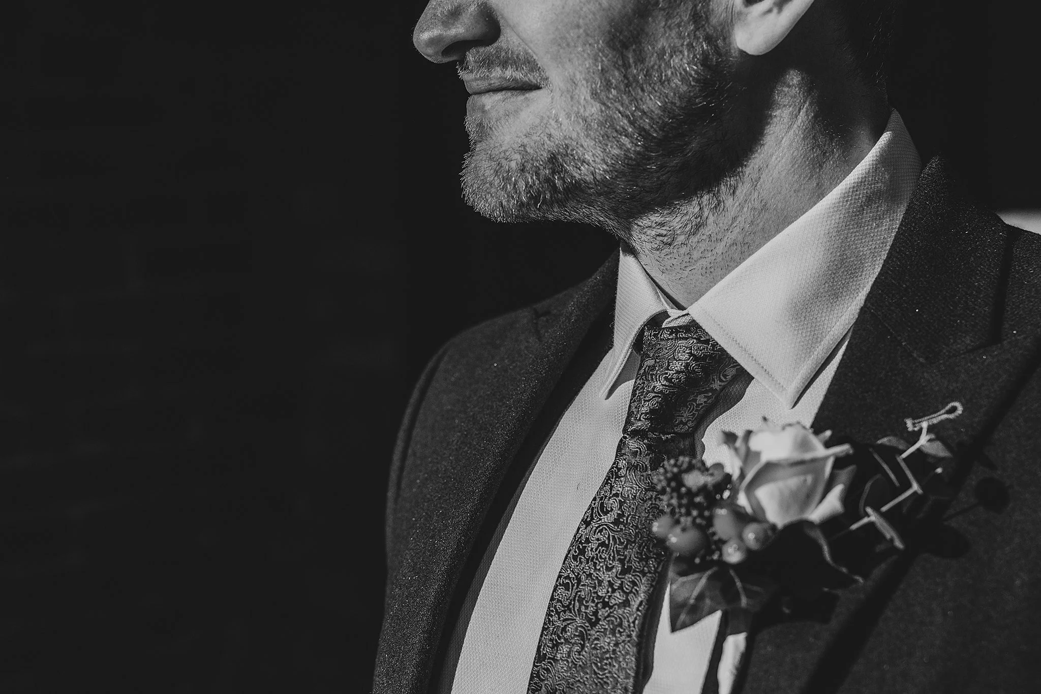 Abbie and Chris monochrome-63.jpg