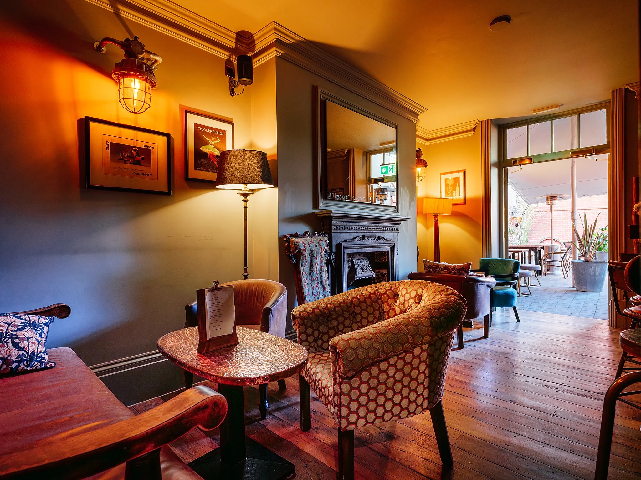 large foregate pub (19 of 104).jpg