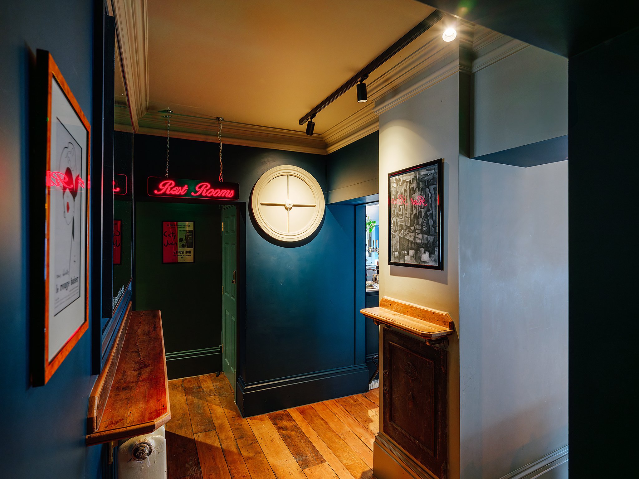 large foregate pub (29 of 104).jpg