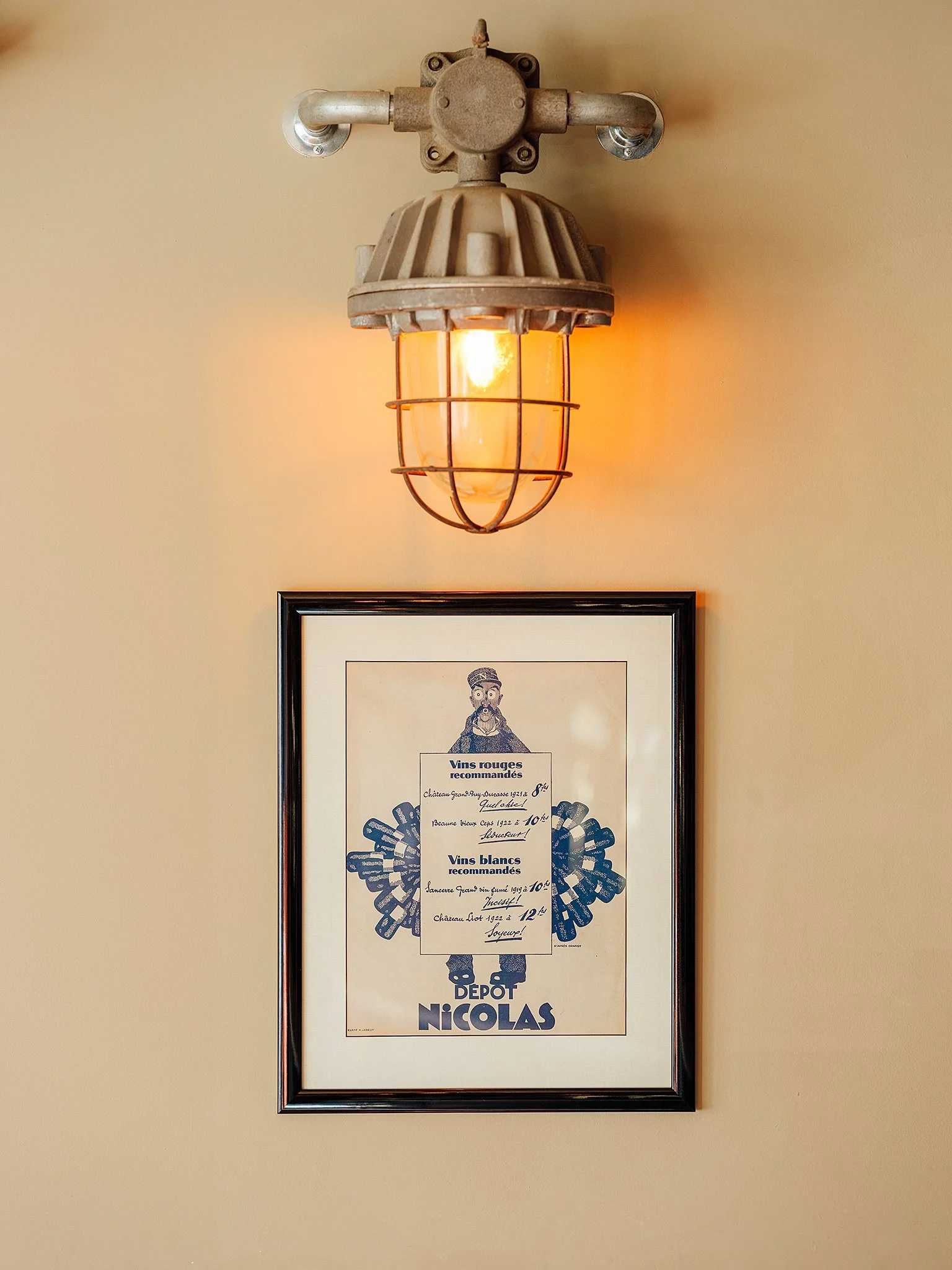 large foregate pub (44 of 104).jpg