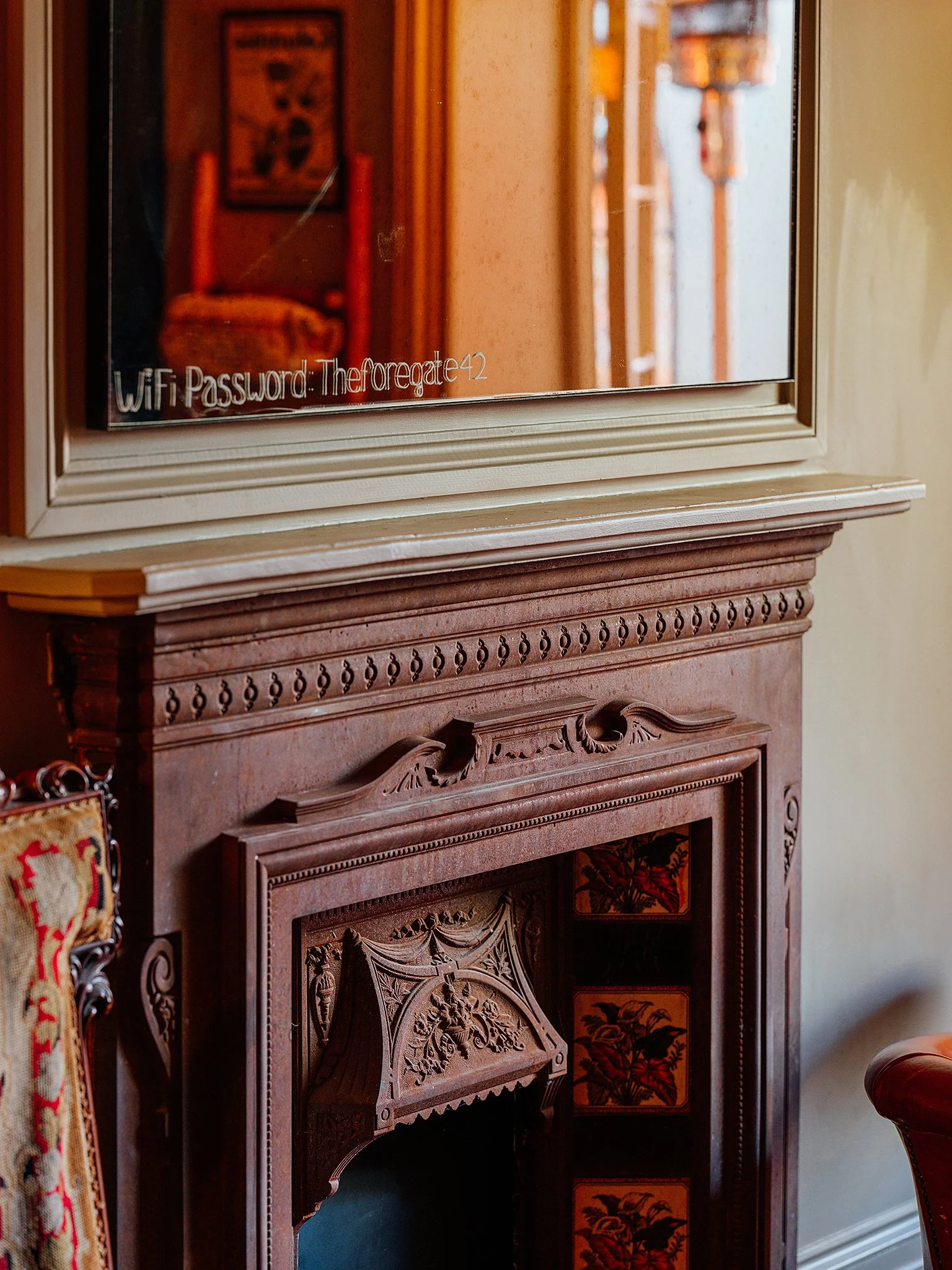 large foregate pub (65 of 104).jpg