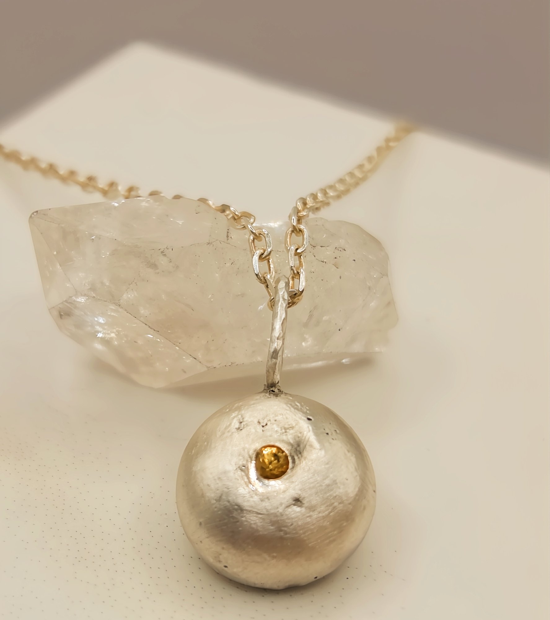 yellowsapphirependant4.jpg