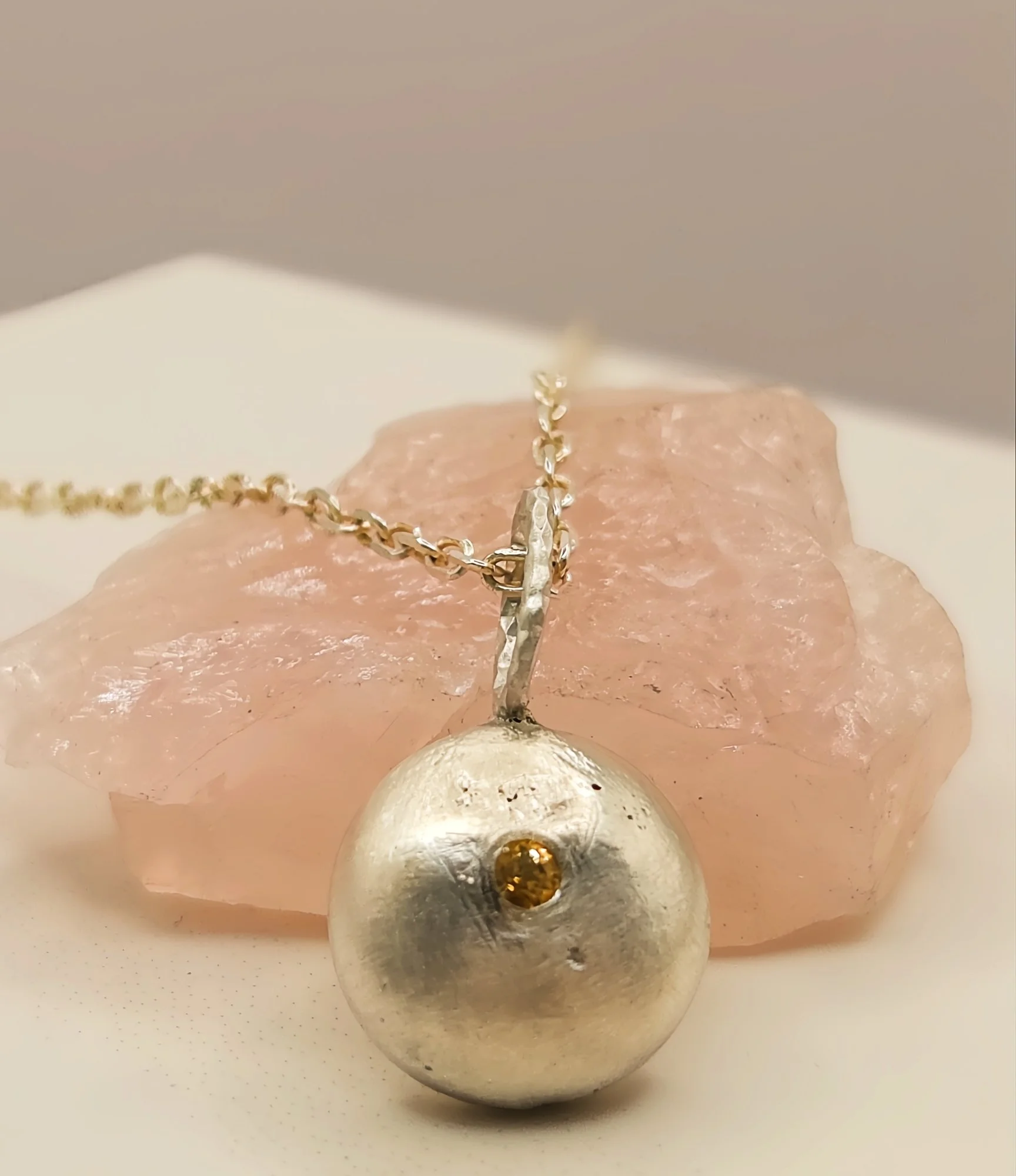 yellowsapphirependant8.jpg