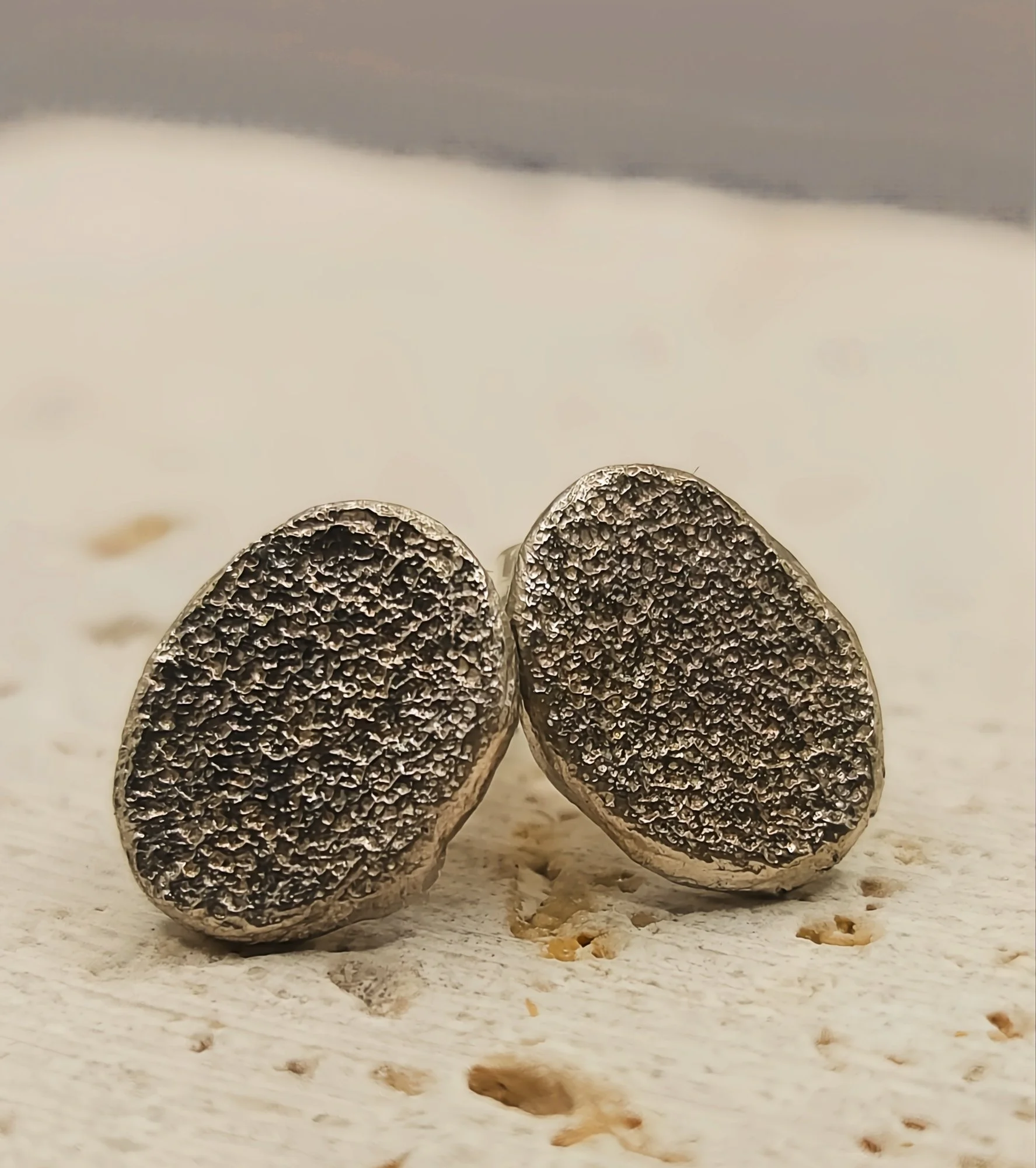 sandcastovalstuds.jpg